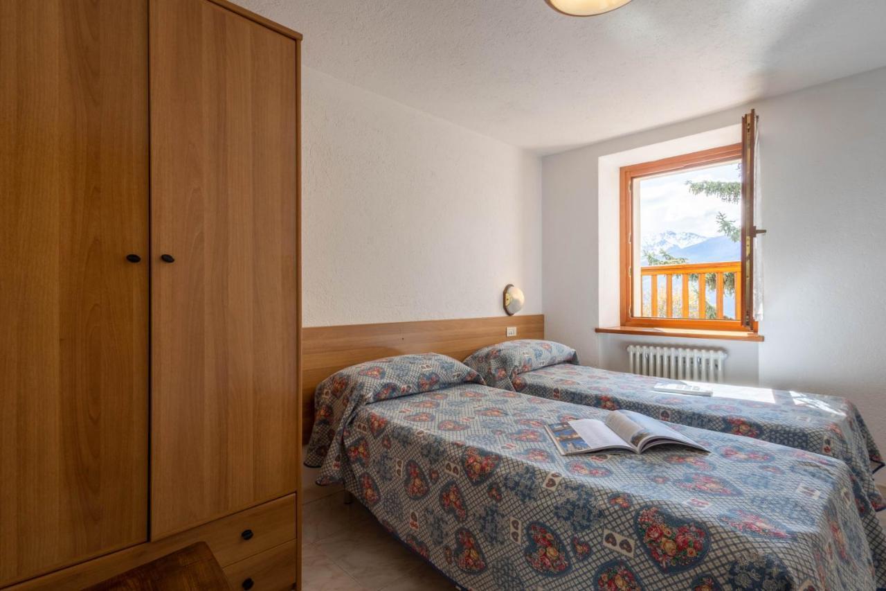 Le Vieux Noyer - Appartamenti Al Verde Villaggio Di Rumiod Saint-Pierre Exteriör bild