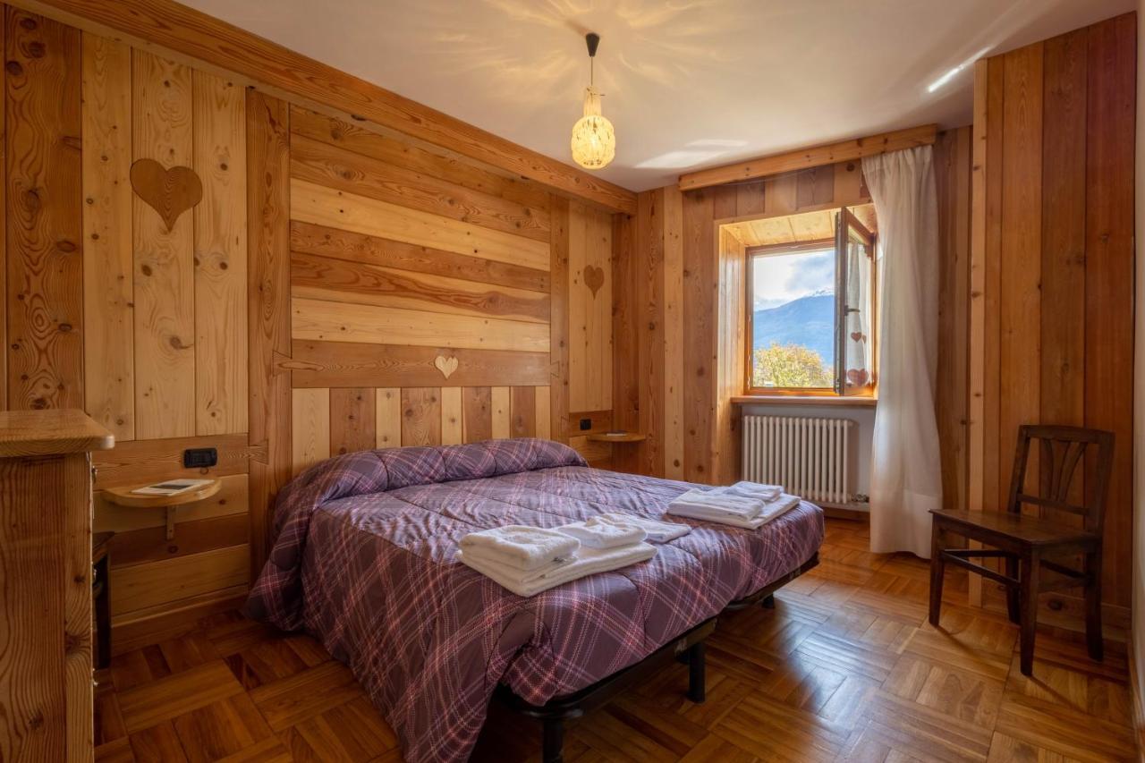 Le Vieux Noyer - Appartamenti Al Verde Villaggio Di Rumiod Saint-Pierre Exteriör bild