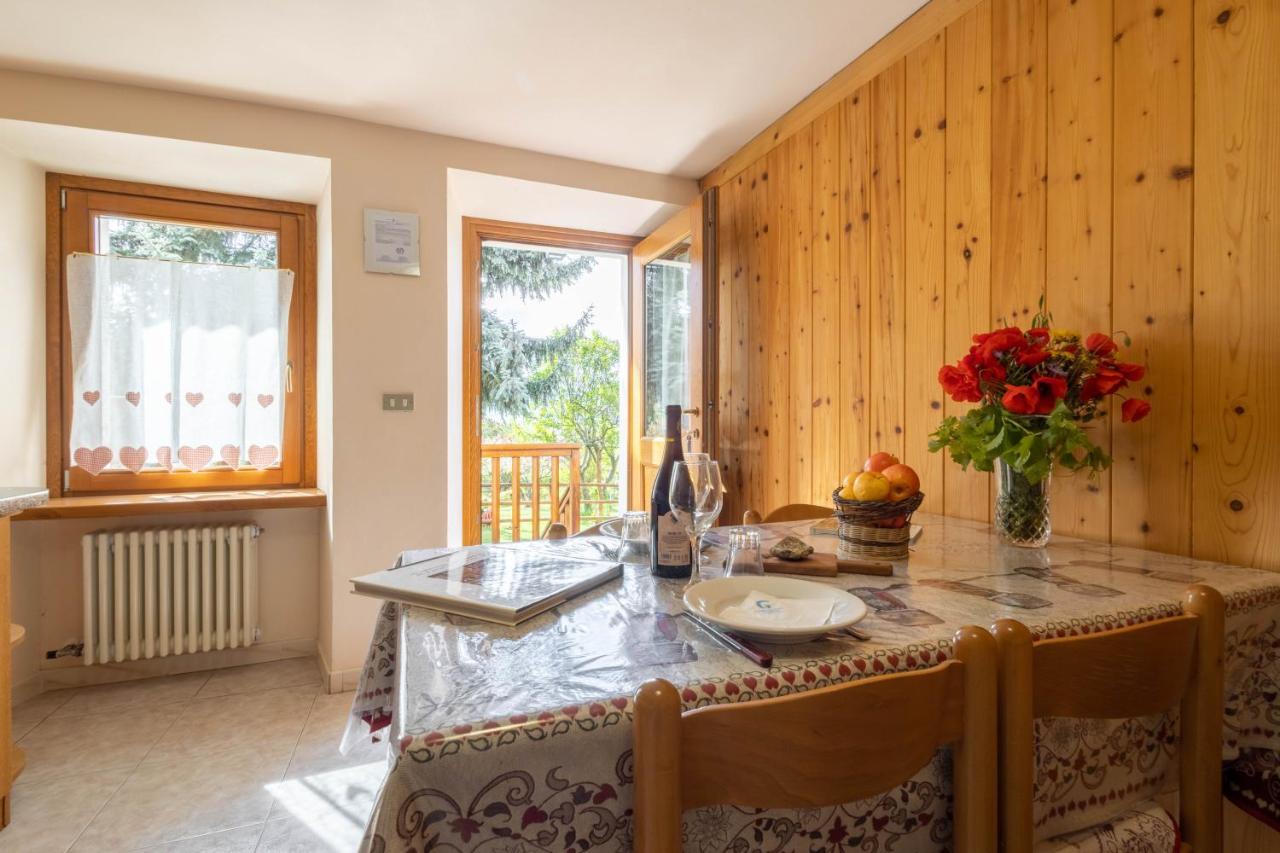 Le Vieux Noyer - Appartamenti Al Verde Villaggio Di Rumiod Saint-Pierre Exteriör bild