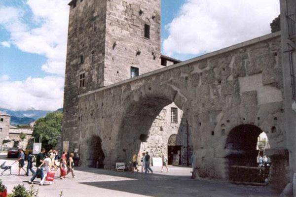 Le Vieux Noyer - Appartamenti Al Verde Villaggio Di Rumiod Saint-Pierre Exteriör bild