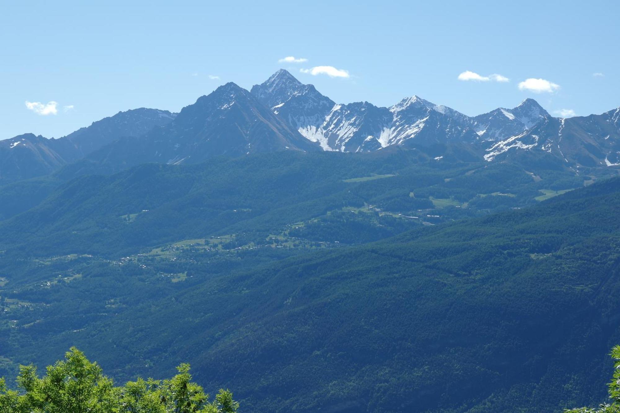 Le Vieux Noyer - Appartamenti Al Verde Villaggio Di Rumiod Saint-Pierre Exteriör bild