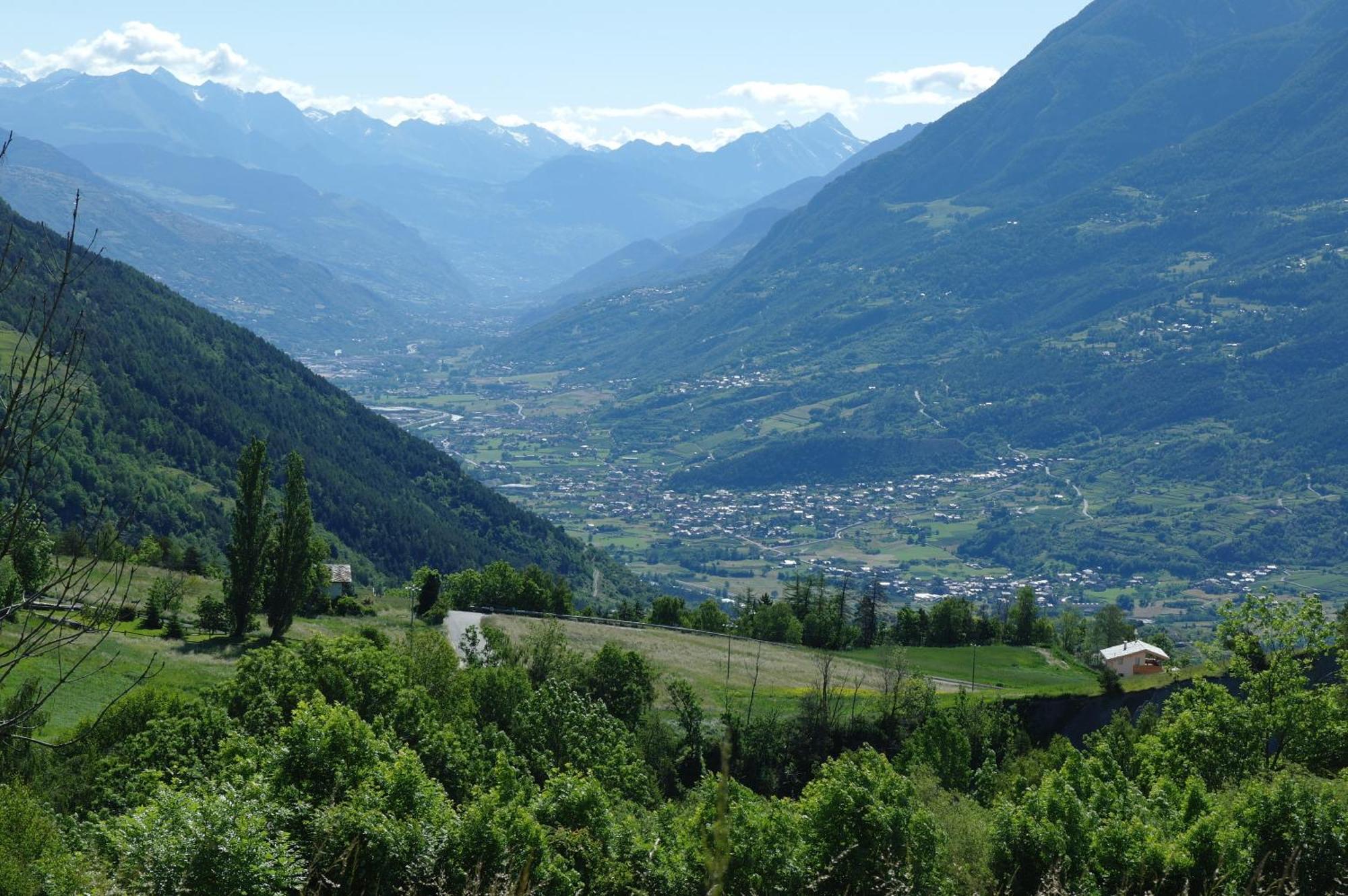 Le Vieux Noyer - Appartamenti Al Verde Villaggio Di Rumiod Saint-Pierre Exteriör bild